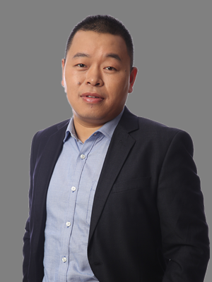 严彬