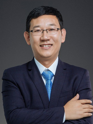 王磊