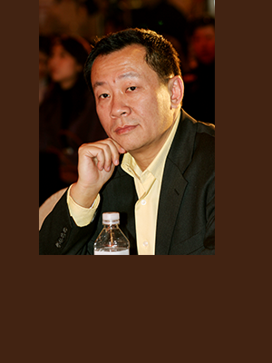 杨镭