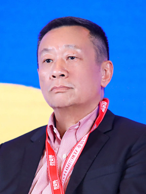 杨镭